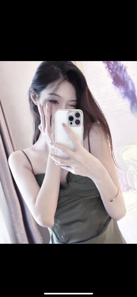 RLzzzi's tweet photo. 裸聊视频不更新了 想看自己来买 https://t.co/xrJFkzj519
