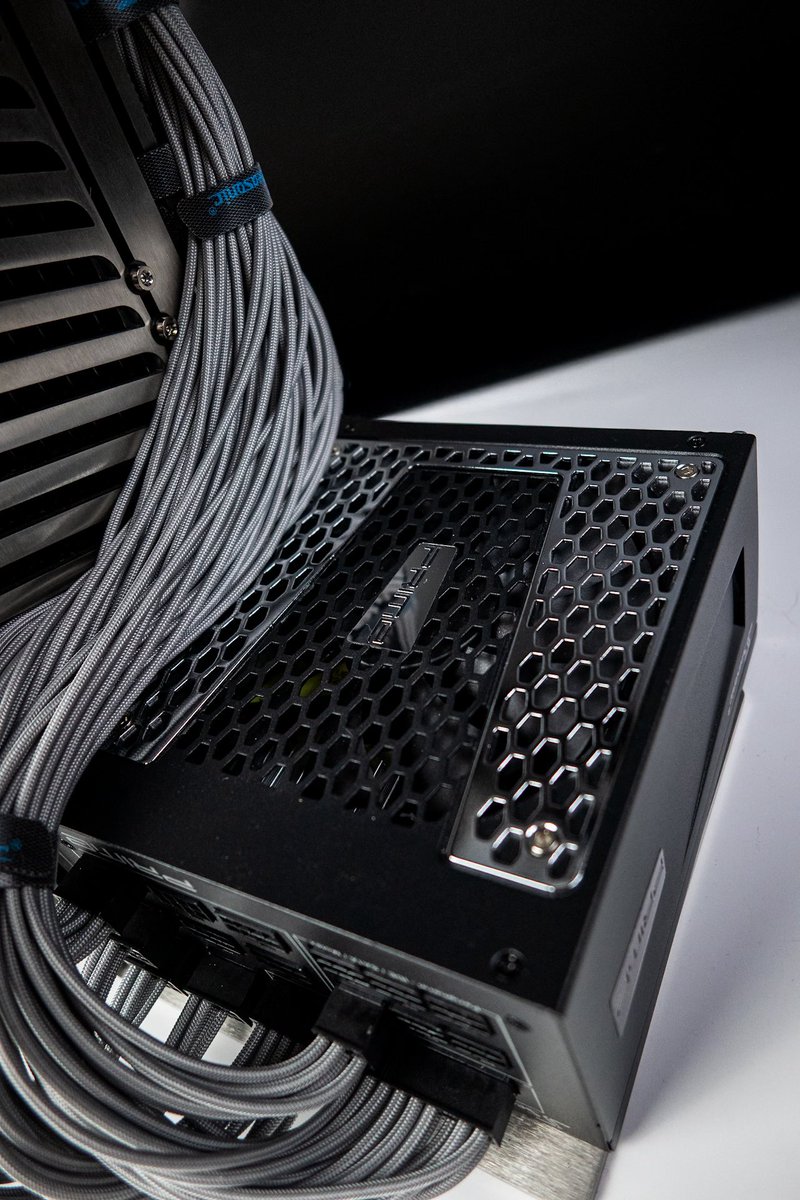 CpkNicolas's tweet image. Tomorrow.