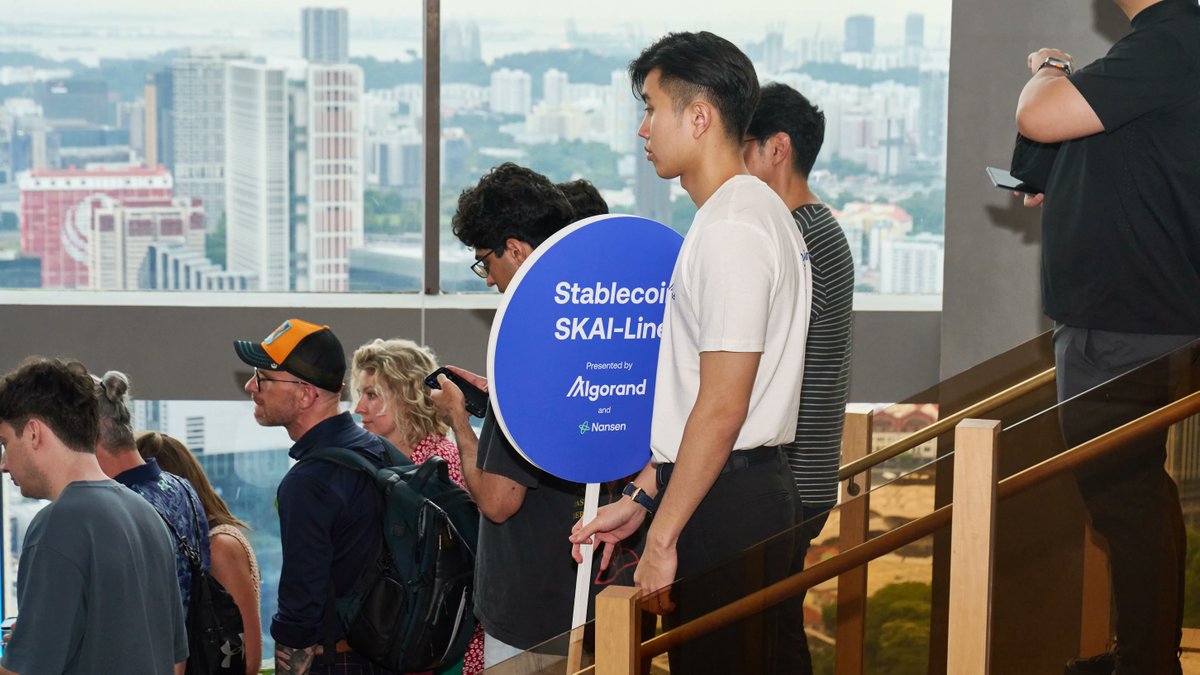 AlgoFoundation's tweet image. Last week at @token2049, our Stablecoin SKAI-Line event with @nansen_ai and @FolksFinance brought together top voices in DeFi for an evening of insights on stablecoins, bridging, and RWAs.

A full house, great energy, and meaningful conversations.