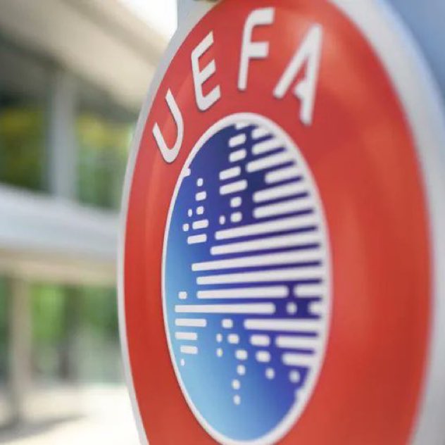 🔴 𝗨́𝗟𝗧𝗜𝗠𝗔 𝗛𝗢𝗥𝗔: A UEFA lançou um comunicado oficial afirmando ser contra a que jogos de ligas domésticas sejam disputados fora de seus países.

No entanto, no mesmo comunicado, aprovou, de maneira “excepcional e sem que sirva de precedentes”, a disputa de Barcelona x