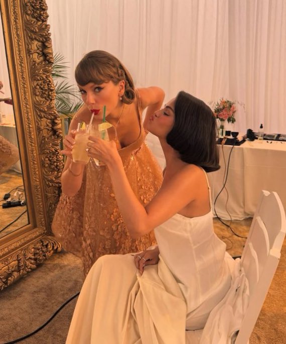 shelleysversion's tweet image. HELLO TAYLENANATIONNNN