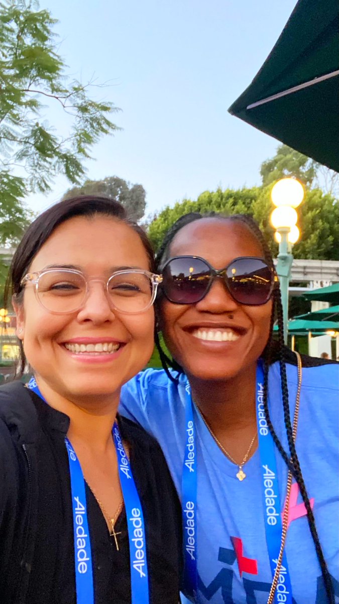 hononash60's tweet photo. The beauty of family medicine….. making new friends and connecting 👌🏾🫶🏾 #FMX2025 ❤️ https://t.co/Nbcq7tOZGQ