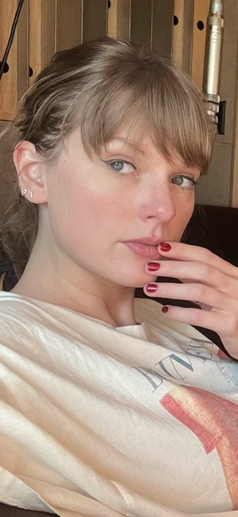 Picture THAT. tweet media