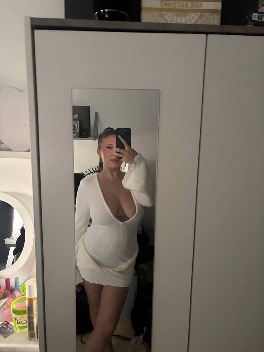 milaxxgmz's tweet image. Rien à foutre de ton argent 💸 

Like et je t'envoie une photo 🔞
RT et je te vide 🤭 

Dis moi quand c'est fait