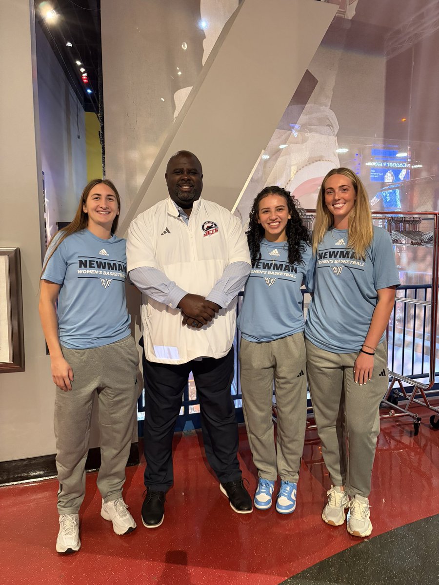 NewmanJetsWBB's tweet image. @TheMIAA Media Day! 

#JetPower✈️