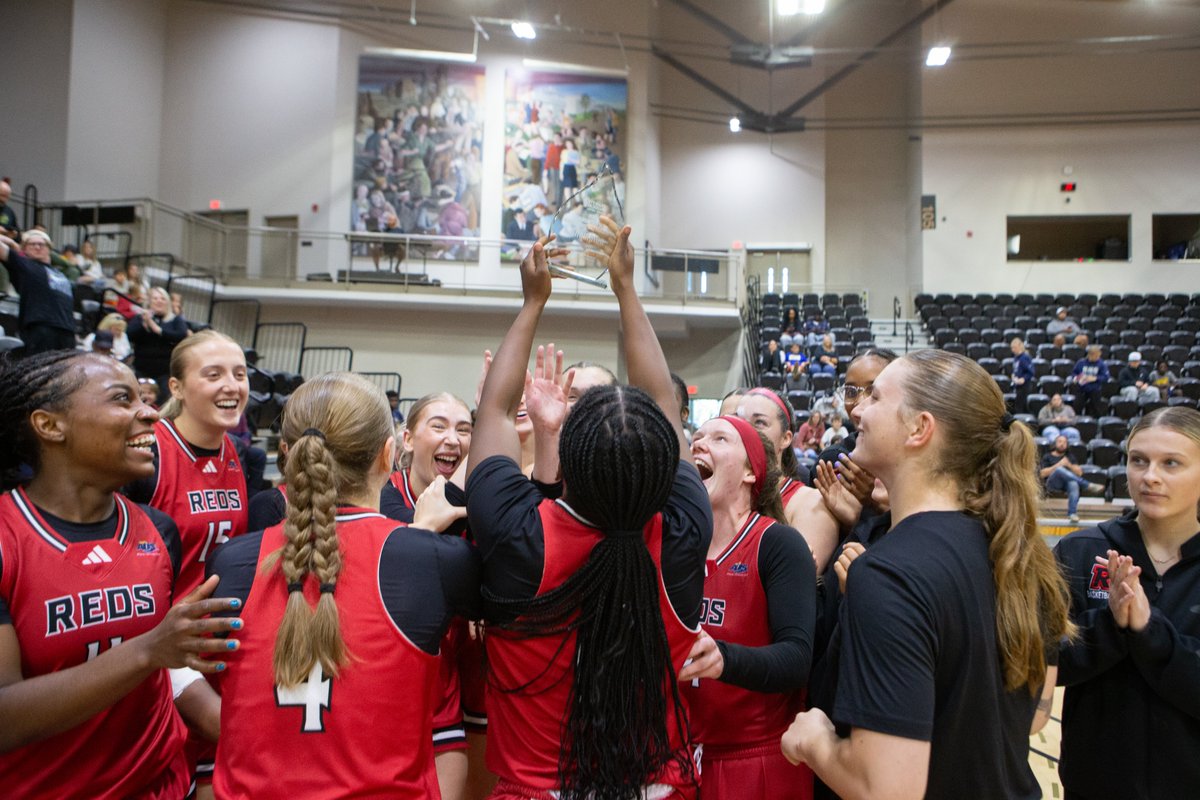 UNB REDS tweet media