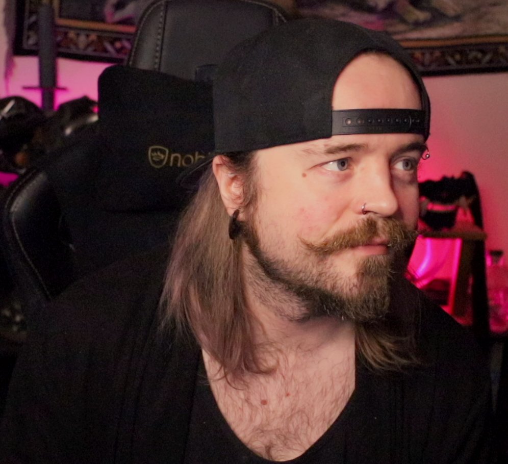 Megabonk? MEGABONK.

Then after a few runs thinking of starting fresh in PoE2 with an SSF char.

🔨 twitch.tv/BryanThePirate