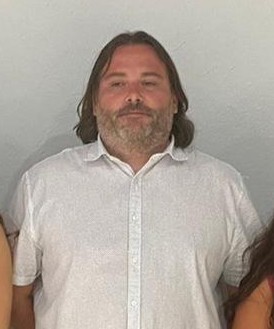 enpeudefesta's tweet photo. En l’espai «Temps de conversa» @jomartor entrevista @tpalomares membre de la @F_ReisCatolics de Silla, promotor de la web https://t.co/9WKAkUpBpD, 📚📕un repositori col·laboratiu on s’arrepleguen un fum de #llibretsdefalla de les comissions més actives i inquietes. (3/6) https://t.co/gSh0gKHZS2