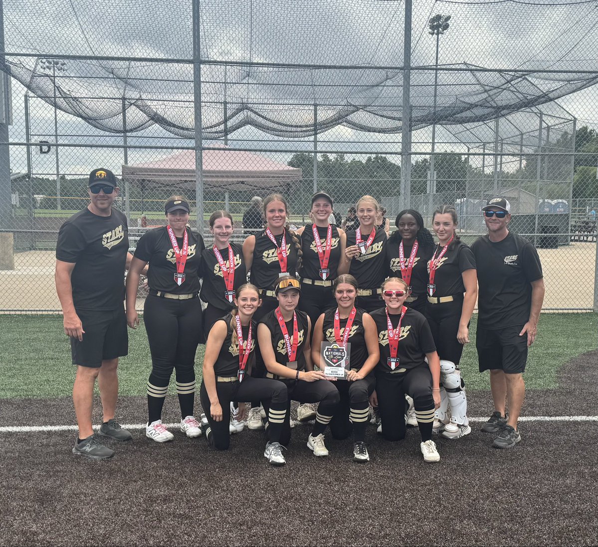 BellaGoding27's tweet image. Happy National Coaches Day!! Thank you to every coach who has made me better as an athlete and person. 🖤💛 @StarzGold @StarzGold_16u @CoachBrandon24 @CoachFleish