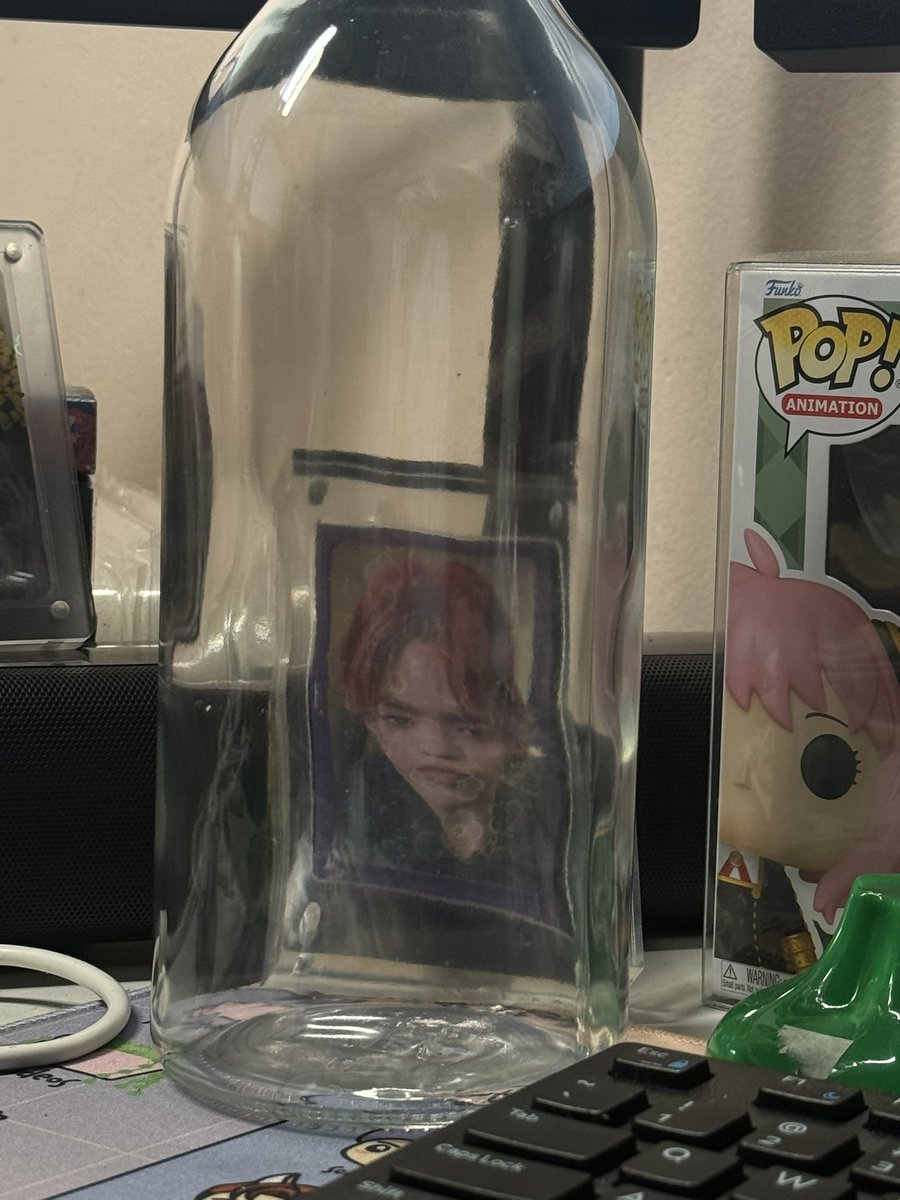 Nagwowork ako tas biglang pag tingin ko me galit sa gilid hahahah