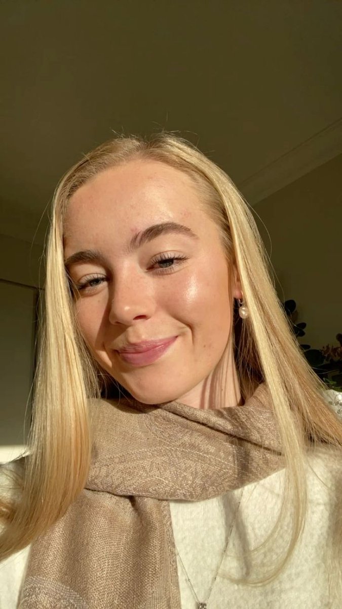 anna65467's tweet photo. Just me myself and I💁‍♀️ https://t.co/WePPCfgvC8