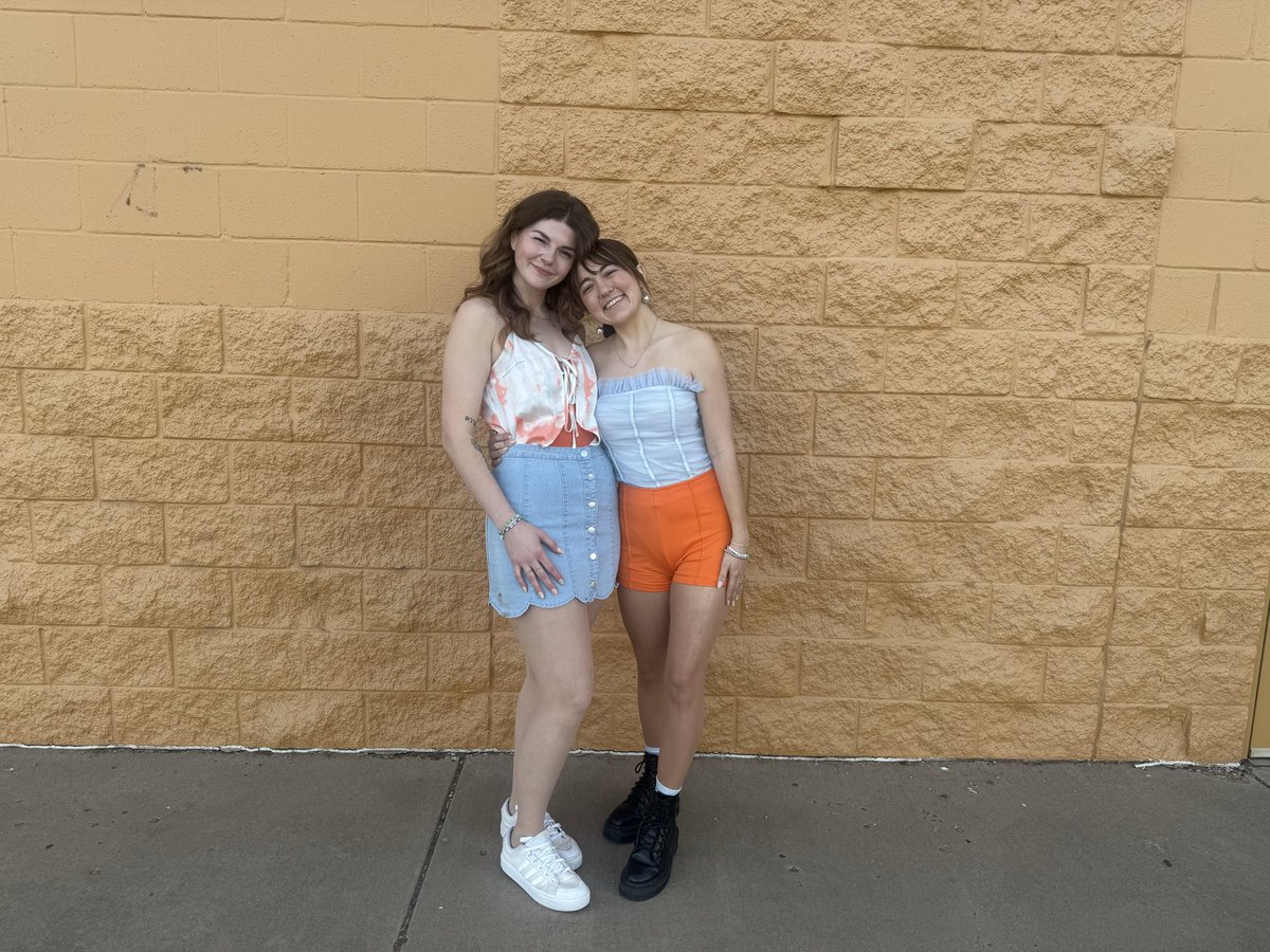 cheyflowerr's tweet photo. Forgot to share our TLOASG cinema premier party and outfits ✨✨ Album has been on repeat🧡🧡🧡🧡 @taylornation13 @taylorswift13 https://t.co/ZIadDpzcKu