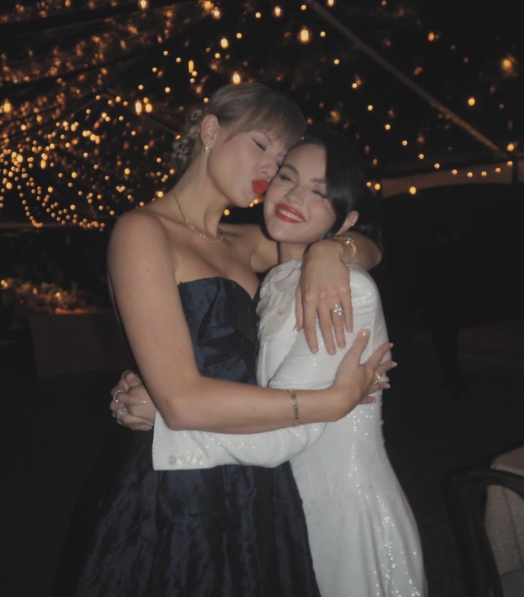 Selena Gomez shares photos with Taylor Swift at her wedding 📸