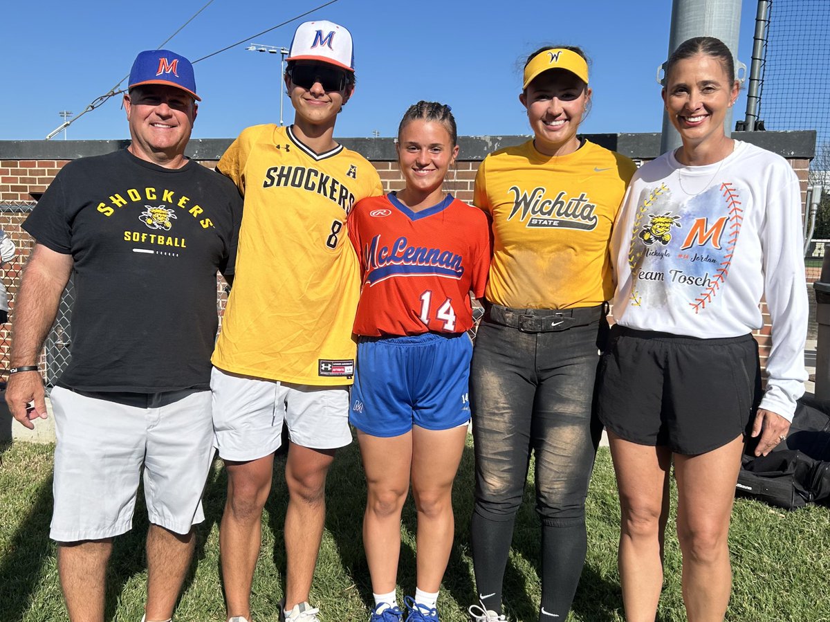 Carmel Tosch tweet media