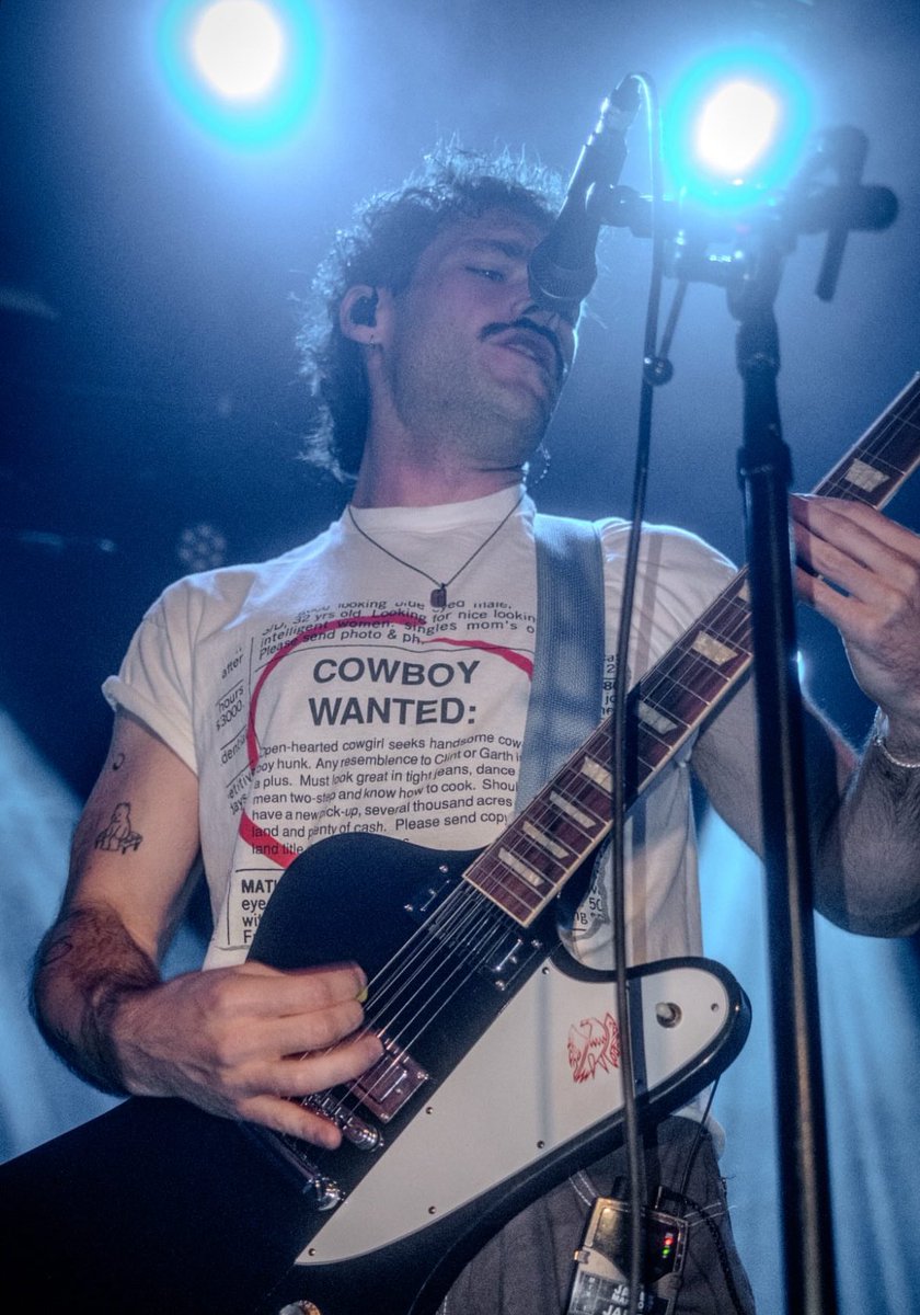 deerlenney's tweet image. Oh hes gorgeous