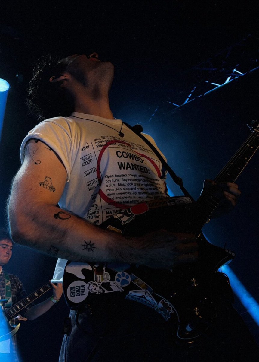 deerlenney's tweet image. Oh hes gorgeous