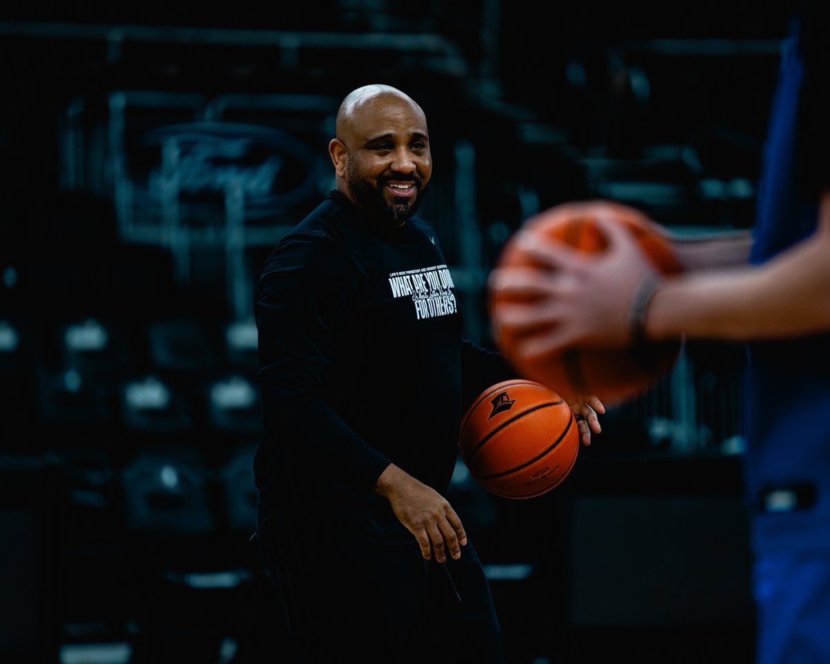 DePaul Basketball tweet media