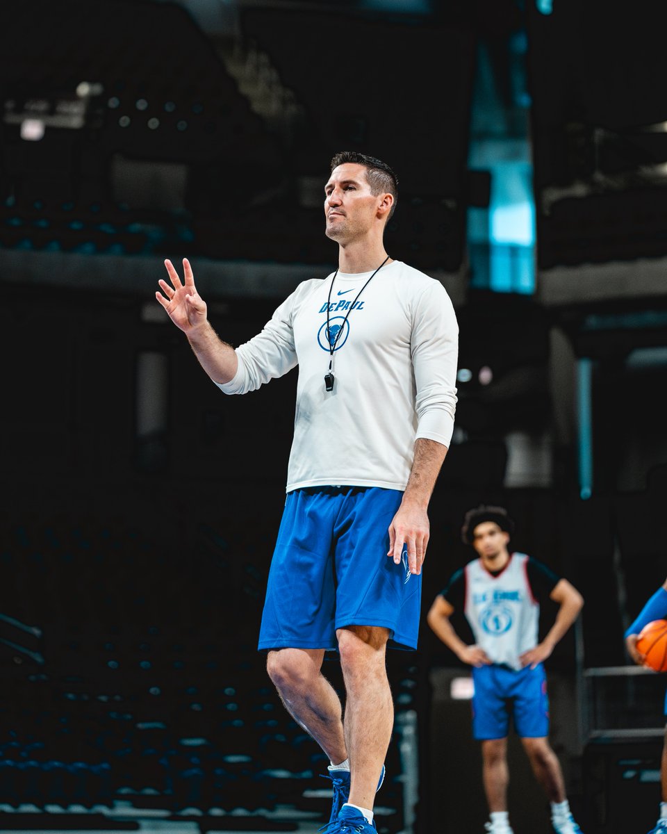 DePaul Basketball tweet media