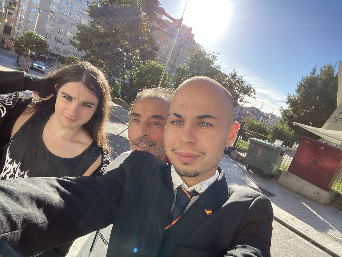 dani_camera's tweet photo. Hemos conocido a Seve, en Vigo!!! https://t.co/C2oyMXINvV