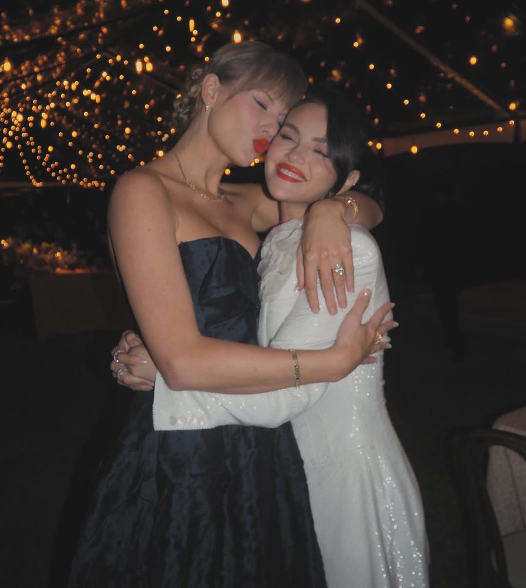 Taylor Swift Updates tweet media