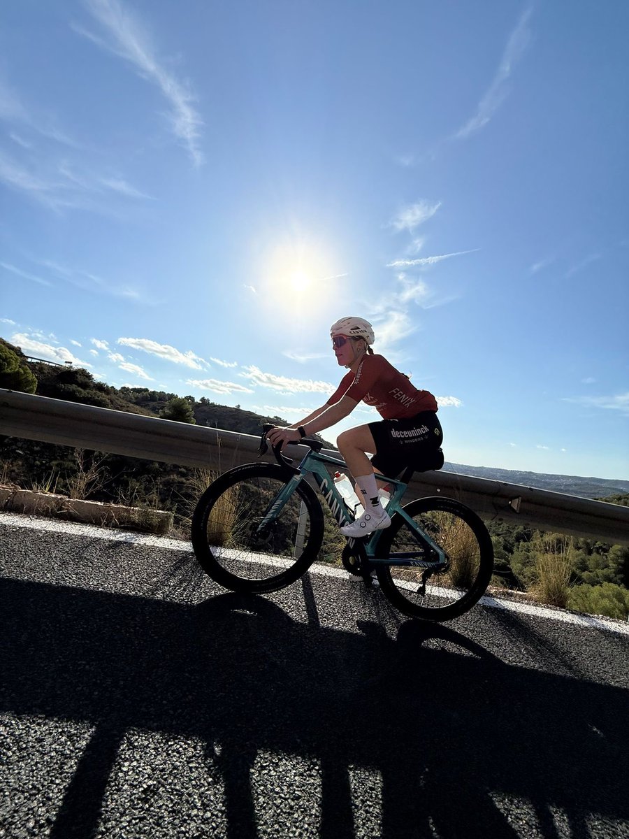 Back in the bunch after my crash <a href="/BaloiseLT/">Baloise Ladies Tour</a> and a long recovery is for sure my biggest victory of the year. Proud I can show my new colors before end of the season <a href="/FenixDeceuninck/">Fenix-Deceuninck Cycling Team</a> 🙏