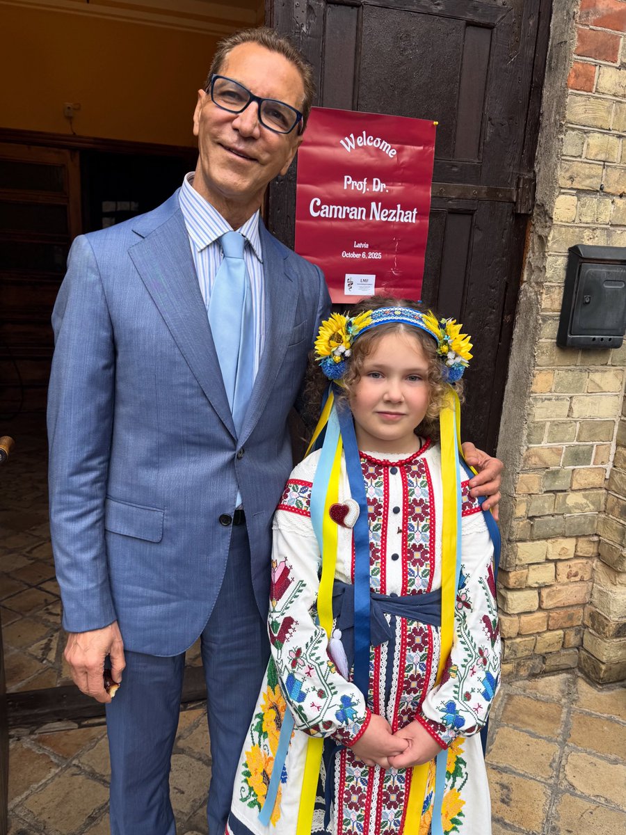 Dr. Camran Nezhat is in Riga, Latvia 🇱🇻 teaching his pioneering techniques in minimally invasive video-laparoscopic surgery with and without robotic assistance for the treatment of endometriosis at the University Hospital.

#Endometriosis #EndoSurgery #MIS #RoboticSurgery