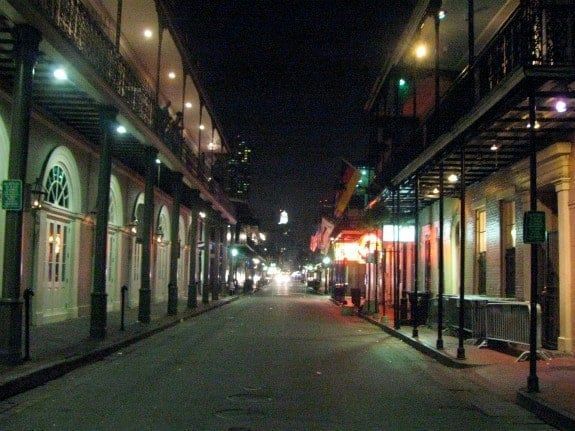 thetravelersway's tweet photo. Everybody loves a good ghost story. Or, a vampire tale or a witches scare.  Have any idea where the number one city in the United States is that you can find this all in one place?

 https://t.co/M3byx75NJa https://t.co/RwRKTe2waJ