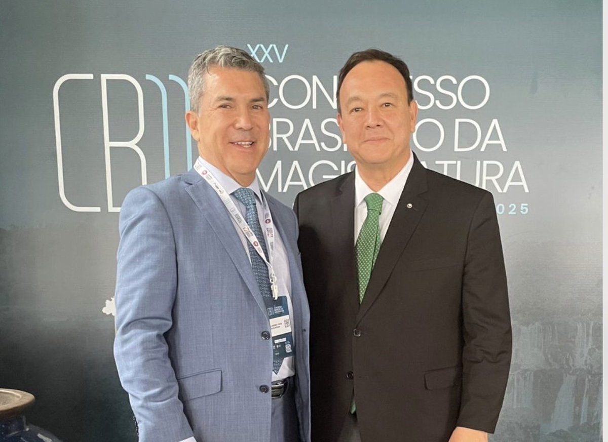🤝 Fortalecer lazos entre asociaciones judiciales permite compartir experiencias y desafíos comunes. En ese marco, Alejandro Vera, director de la ANMM, participó en la XXV Convención Nacional de la AMB 🇧🇷, que reunió a más de 2 mil asistentes en Foz de Iguazú. #ANMM