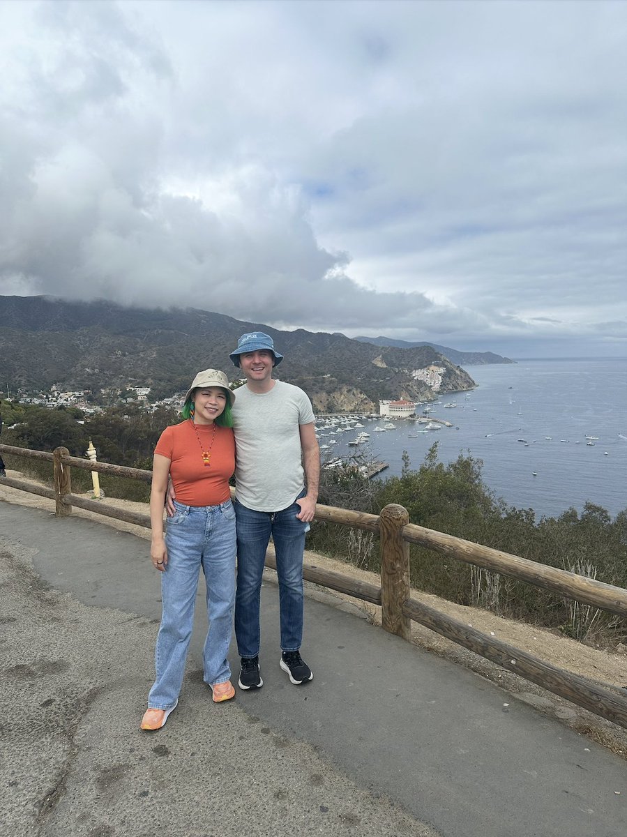 joeytainment's tweet image. A week ago @GoldieChan and I screened Pow! at @CatalinaFilm ! Fun island, fun festival and even more fun two hours we spent driving around Avalon in a golf cart looking for cats to pet. Great experience no notes!