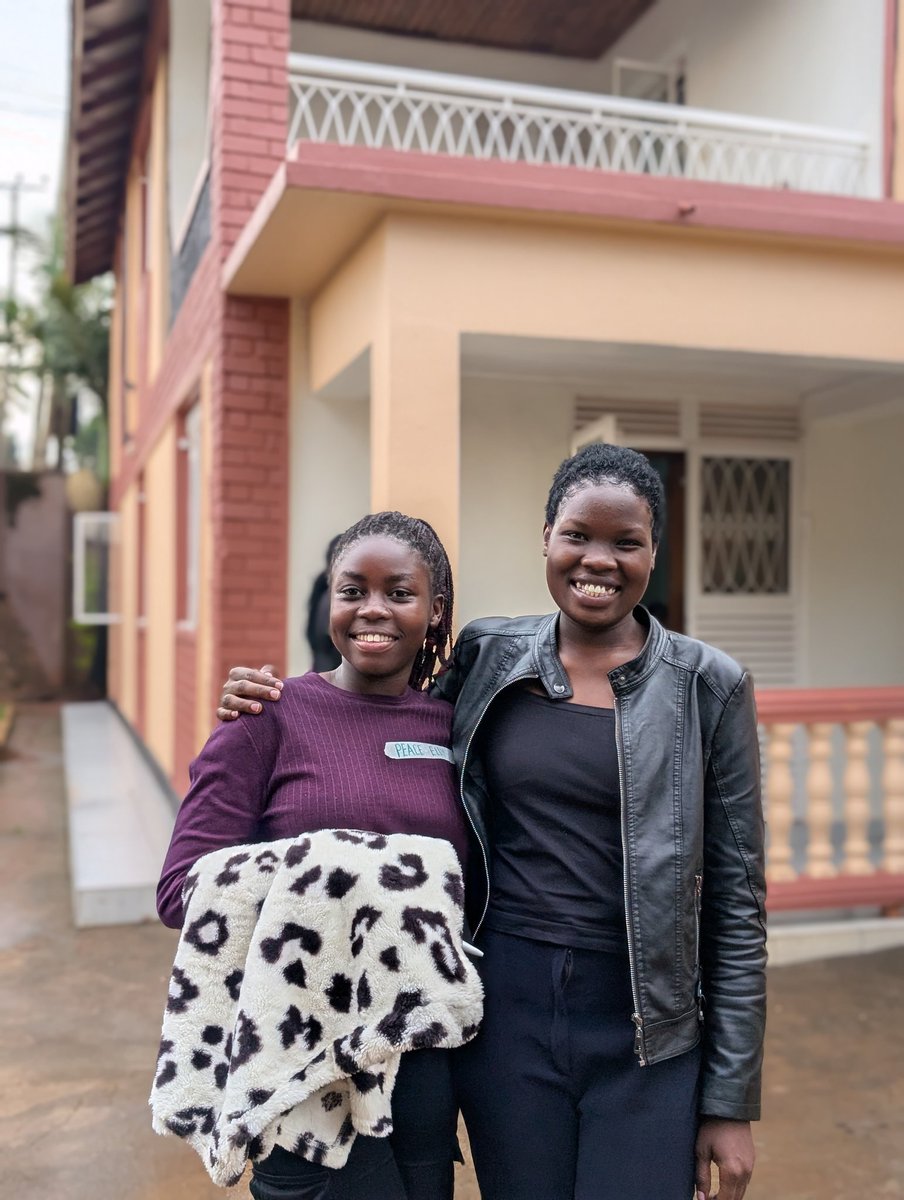 carol_atim23's tweet photo. Day 1 at the @GirlChampAwards Boot Camp was inspiring!
Met brilliant young changemakers, shared stories, and learned about leadership, confidence & impact.
Grateful for this journey of growth, purpose & sisterhood.
#GirlChampionAward #EmpowerHer #Leadership #GirlsInAction https://t.co/017xd3YUlD