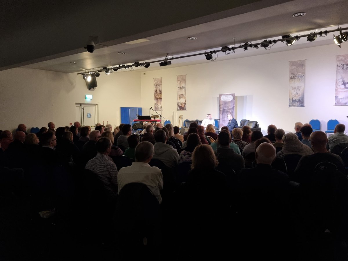 A packed house tonight to hear <a href="/mikephilpott/">Mike Philpott</a> chat with <a href="/MiamiShowband/">Stephen Travers</a>.