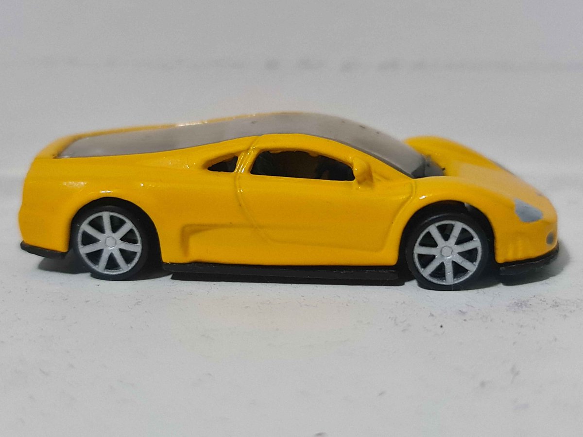 Aoiscustoms's tweet photo. 1/64 MotorMax VW Nardo. Another Nardo, but this time, I have painted it in yellow. Using the same 9mm Nardo wheels by PNW Diecast. I really enjoy these cars.
#customdiecast #motormax #vw #nardo #concept #Volkswagen #diecastcustom
> https://t.co/MraitqRDv9 https://t.co/kRbcmLxd9Y