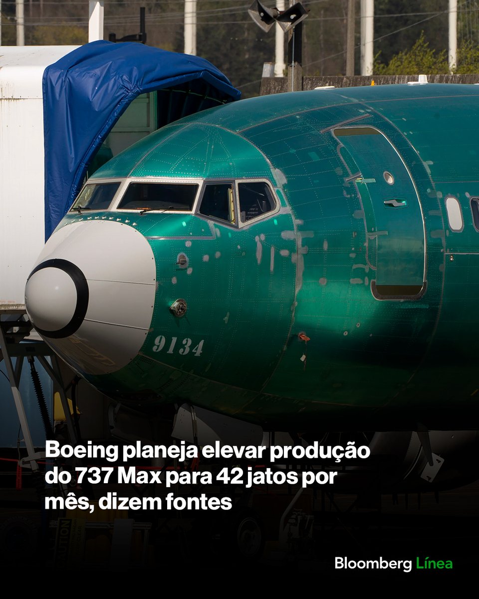 BloombergLineaB's tweet image. Boeing planeja elevar produção do 737 Max para 42 jatos por mês, dizem fontes. Saiba mais: bit.ly/47cKU2U

#negócios #jatos #eua