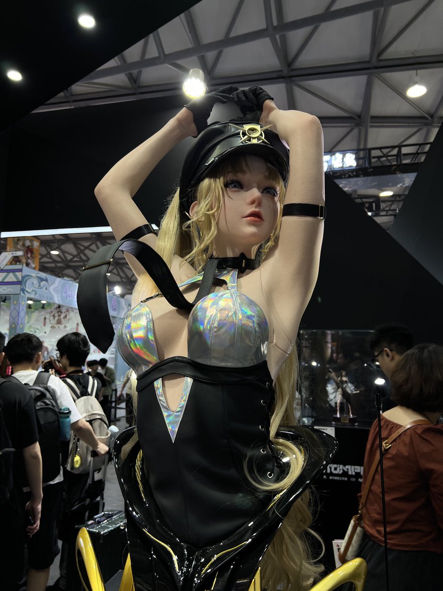WiLL244569's tweet photo. 【WF2025】Atompunk studio太美了这个女雕🔥 https://t.co/Z90EElyhvT