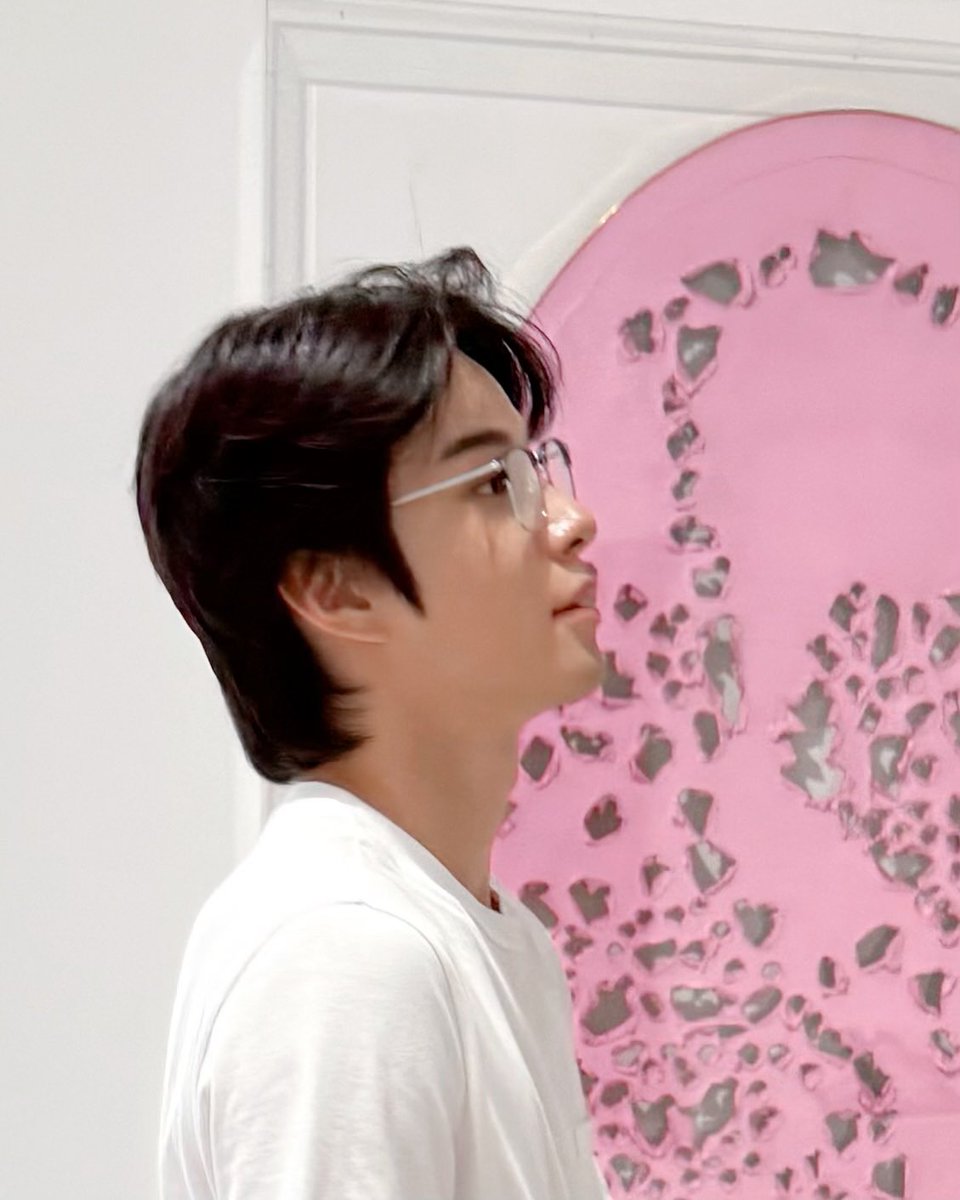 This nerdy handsome man! Case closed.
#JUNGWOO