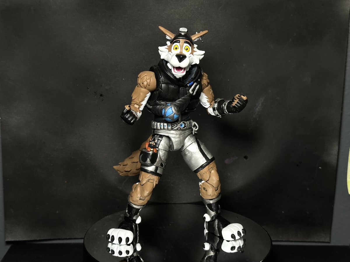 adancastro529's tweet image. Jazwares Wendell and Walnut skin
6 inch figure
Havent done a Fortnite backbling or pickaxe custom
#Fortnite #switch2
