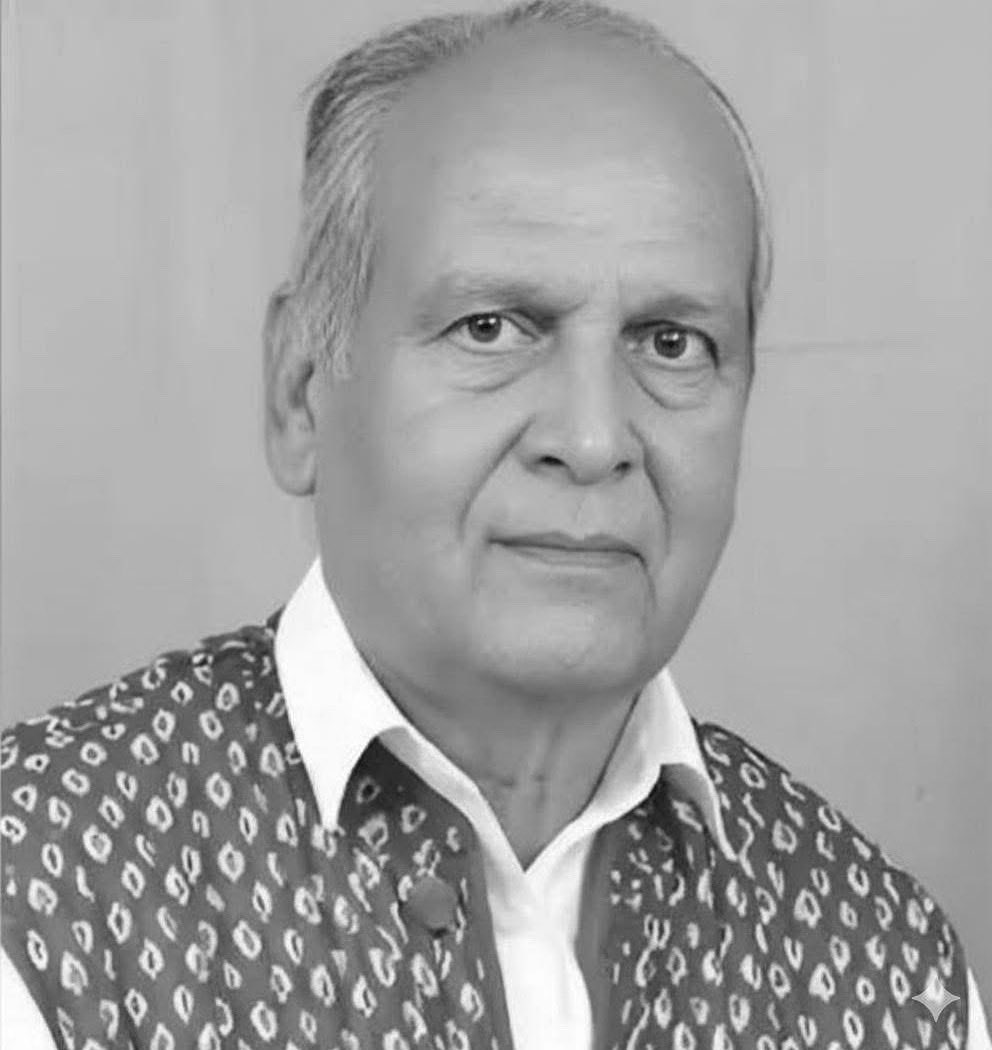राजस्थान ने आज ऐसे नेता को खो दिया है, जो निर्भीक और स्पष्ट सोच वाले थे। हाड़ौती के कद्दावर नेता व पूर्व मंत्री भरत सिंह जी कुंदनपुर के निधन का दु:खद समाचार मिला है।

सामाजिक कार्यों एवं जनता के प्रति उनका समर्पण सदा याद आएगा।