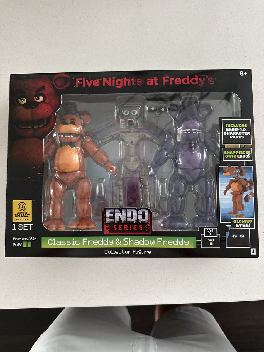 THE SHADOW FREDDY JAZWARES FIGURE IS AMAZING!!! THANK YOU <a href="/Jazwares/">Jazwares</a> and <a href="/Aaron_Margolin/">Aaron Margolin</a> for sending him early. Here are some action shots with shadow Freddy for my upcoming stop motion short with him! Can’t wait to show it! #fnaf