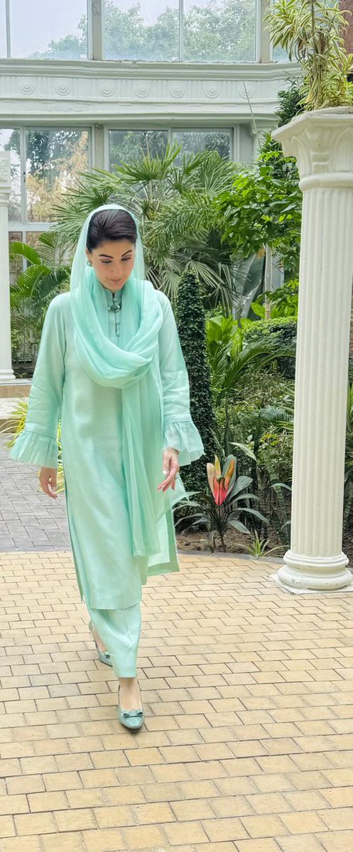 وزیراعلی پنجاب مریم نواز شریف کی  کارکردگی نے پنجاب میں پیپلز پارٹی اور تحریک انصاف کی سیاسی سپیس کو مکمل طور پر ختم کر دیا ہے
پیپلز پارٹی مریم نواز شریف کی کارکردگی سے خوفزدہ ہے کہ حکومت کے پانچ سال مکمل ہونے کے بعد پنجاب سب 
سے ترقی یافتہ اور سب سے خوبصورت ترین صوبہ ہوگا