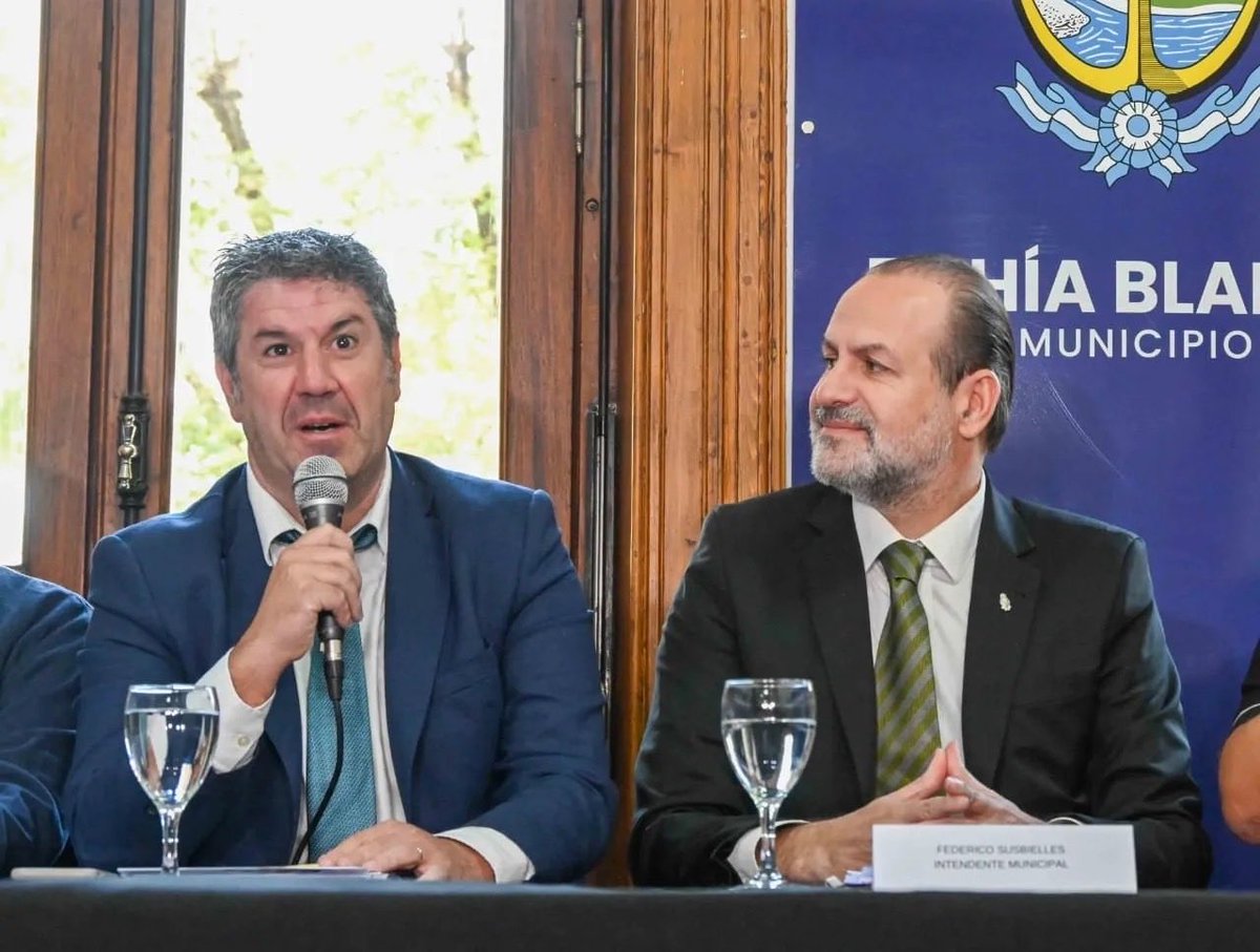 Luis Calderaro (@lulycalderaro) on Twitter photo Que los cumplas muy feliz Feliz <a href="/fsusbielles/">Federico Susbielles</a> querido!! 🩵
Quienes compartimos el trabajo diario vemos de cerca tu compromiso, tu forma de liderar en las situaciones más difíciles y de escuchar, tu convicción para transformar la ciudad, sin perder la sensibilidad y cercanía. Que los cumplas muy feliz Feliz <a href="/fsusbielles/">Federico Susbielles</a> querido!! 🩵
Quienes compartimos el trabajo diario vemos de cerca tu compromiso, tu forma de liderar en las situaciones más difíciles y de escuchar, tu convicción para transformar la ciudad, sin perder la sensibilidad y cercanía.