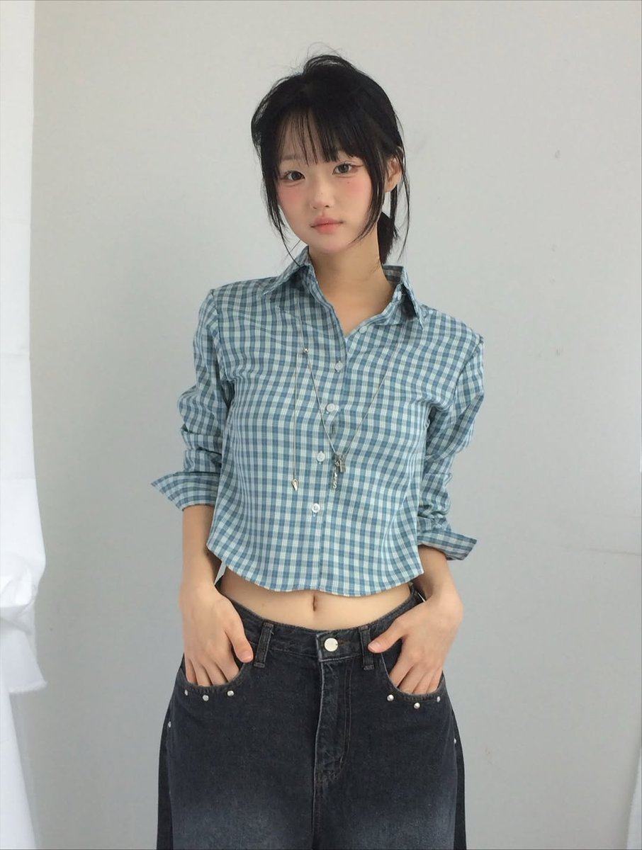 hello_heso's tweet photo. Urban Gingham Drift
어반 깅엄 드리프트  #GinghamStyle #깅엄스타일
#CropTopVibes #크롭탑바이브
#StreetFashion #스트릿패션 https://t.co/JklS4vAq6v