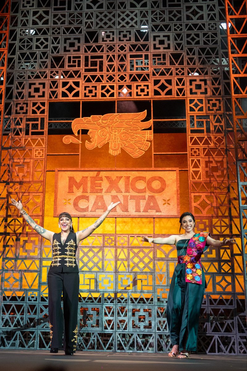 Gracias por esta despedida estelar. Es hora de volver a mi planeta.
<a href="/MexicoCanta_/">México Canta</a> <a href="/GobiernoMX/">Gobierno de México</a> <a href="/cultura_mx/">Secretaría de Cultura</a> <a href="/CMMoficial_/">Consejo Mexicano de la Música</a> <a href="/Canal22/">Canal 22 México</a> #chupamirtoproducciones