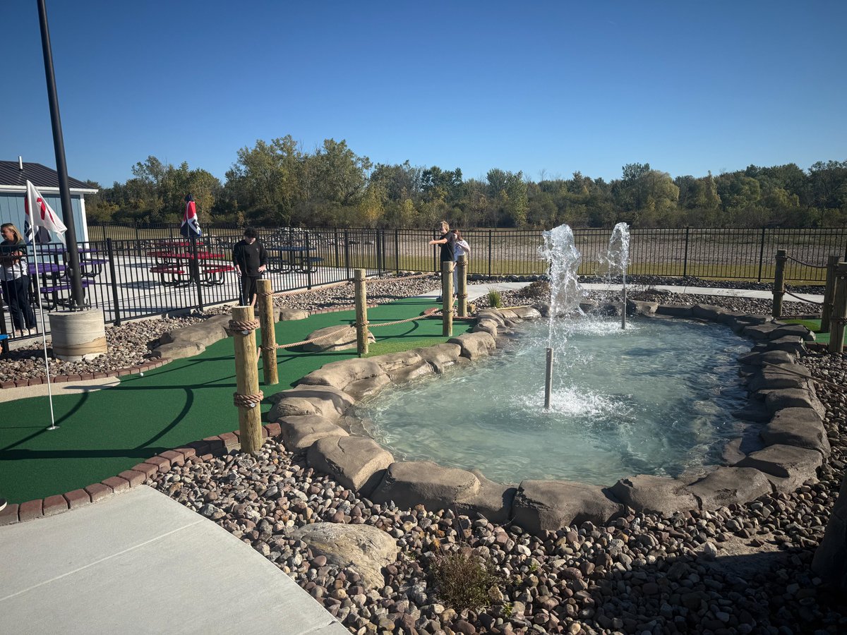 📷 Mini Golf Field Trip to Roseland! 📷
Our 7th &amp; 8th Grade gym classes finished their golf unit last week with a trip to Roseland Mini Golf. The weather was fantastic and the students had a blast. It was a great way to end the week!
#BCSPROUD