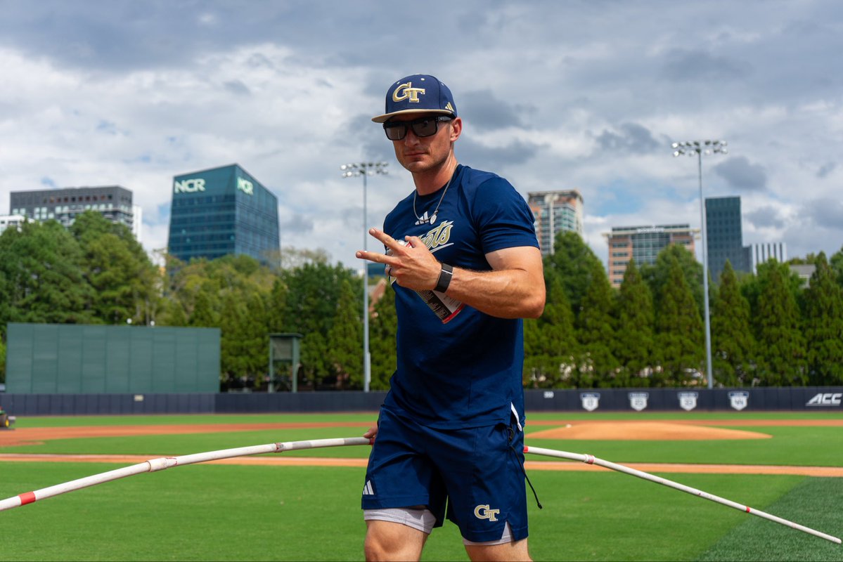 Georgia Tech Baseball (@gtbaseball) on Twitter photo Happy #NationalCoachesDay to the best staff in the country 😎
#StingEm🐝 x #WreckHavoc Happy #NationalCoachesDay to the best staff in the country 😎
#StingEm🐝 x #WreckHavoc