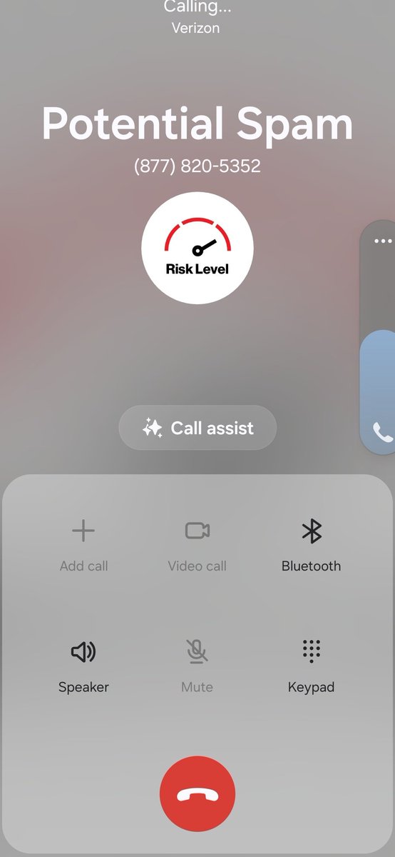 stevengraves's tweet photo. Heads up @StateFarm customers.  Lady wanted to change me over to State Farm. I have had @StateFarm insurance for thirty years. 🤔 #fraud #warning https://t.co/WsGh7iHDQt