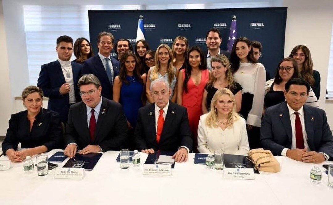 SuppressedNws1's tweet image. ⚡️🇺🇸🇮🇱JUST IN: Israel’s $145M U.S. propaganda campaign using influencers and AI.

Ynet reveals that Israel’s Foreign Ministry has allocated 545 million shekels ($145 million) under “Project 545” to manipulate online discourse and AI systems in favor of Israel throughout 2025.

➤…