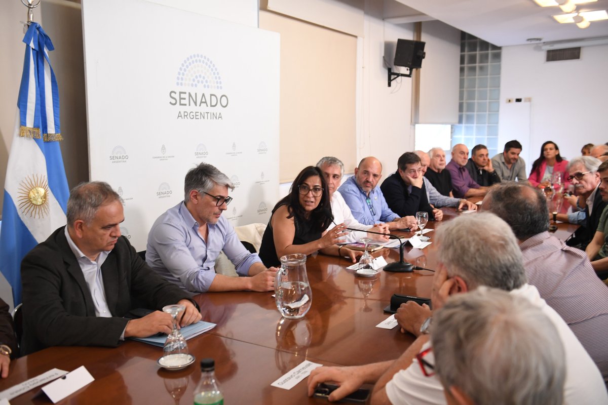 SATSAIDnacional's tweet image. 🇬🇲✊ SATSAID PARTICIPÓ JUNTO A LA @MULTISECTORIAL_ EN LA COMISIÓN DE LIBERTAD DE EXPRESIÓN DEL SENADO

⚠️ El encuentro en el @SenadoArgentina fue motivado ante la grave preocupación del sector de la comunicación y la cultura por la amplia vulneración de derechos que implican…