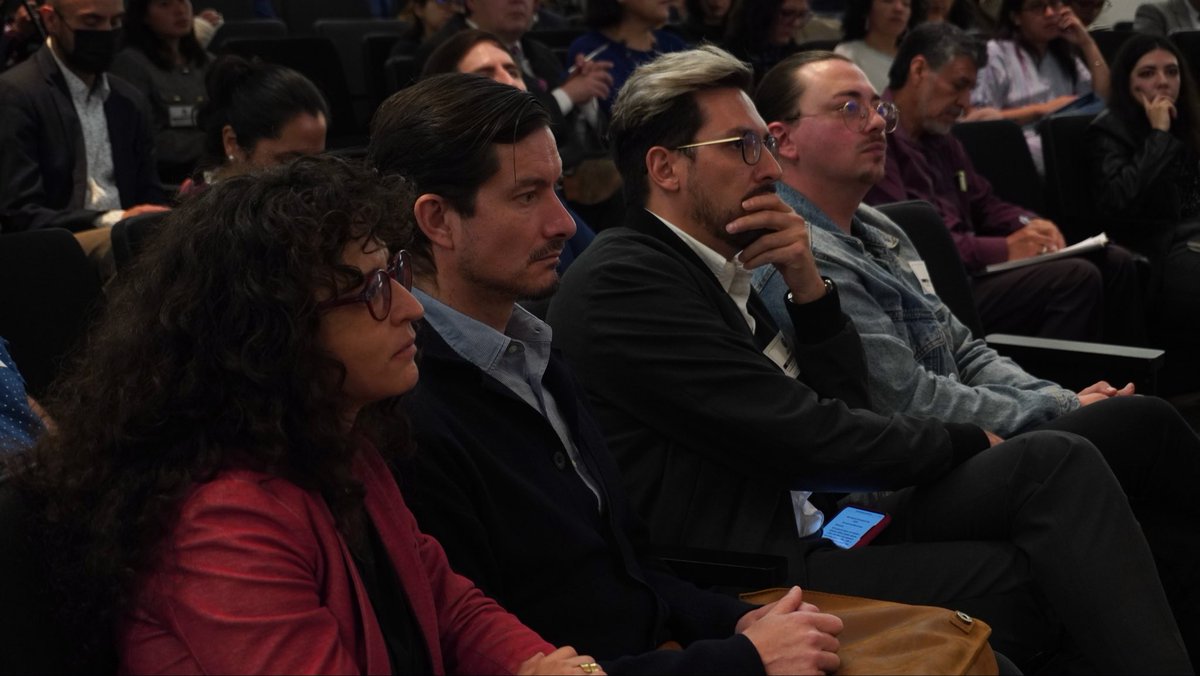 Práctica: Laboratorio para la Democracia tweet media