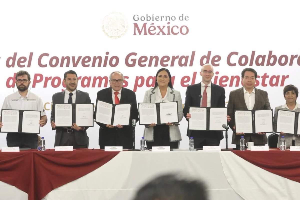 A_MontielR's tweet photo. Hoy firmamos el Convenio General de Colaboración de Programas para el Bienestar, junto a @carlosgtorres_, Coordinador General, así como secretarios, coordinadores y delegados de todo el país.
Unidos por un mismo propósito: garantizar el #Bienestar, con justicia social y amor al pueblo de México. 

#HumanismoMexicano
#PrimeroLosPobres