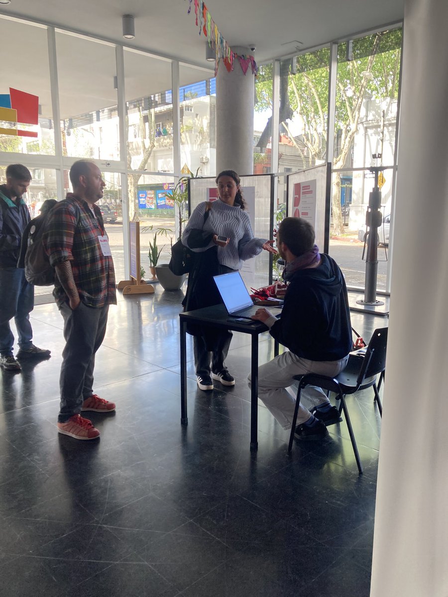 Acreditaciones de la primer jornada del #CAICU2025 🎭en la <a href="/FicUdelar/">ficudelar</a>